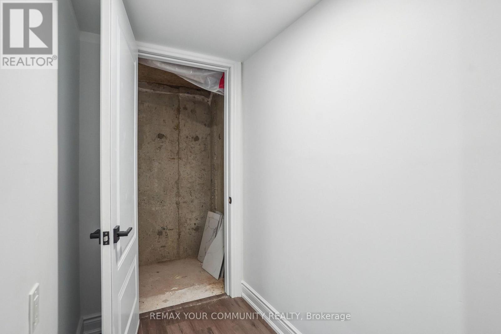 273 DELANEY DRIVE - 38