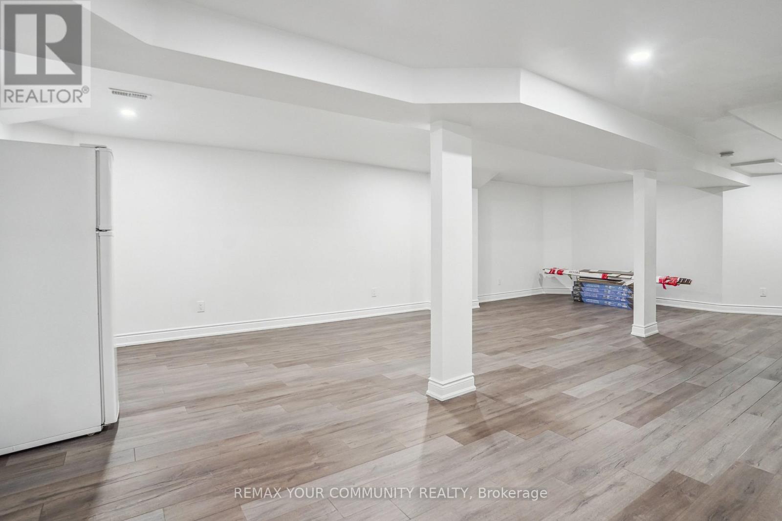 273 DELANEY DRIVE - 39