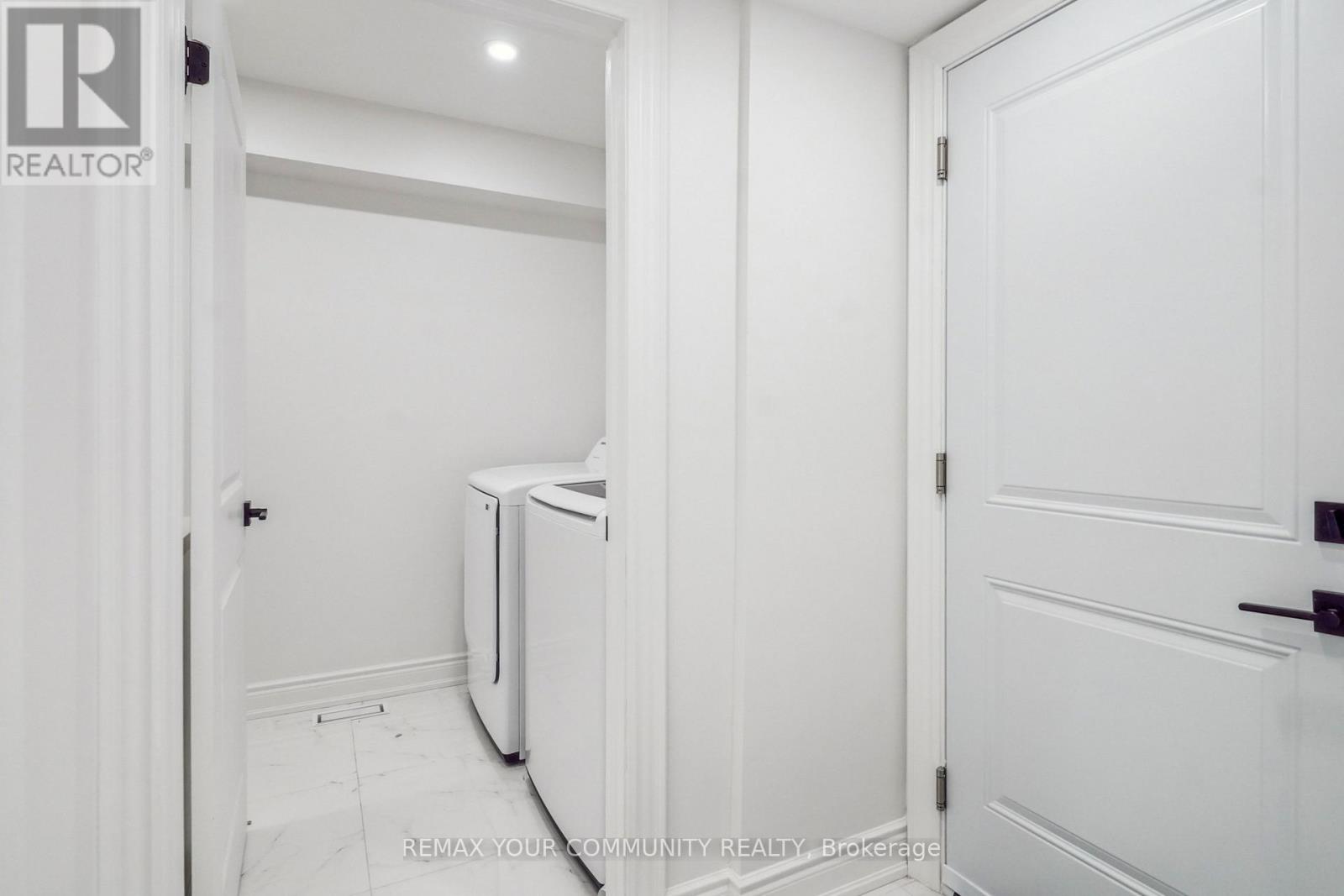 273 DELANEY DRIVE - 8