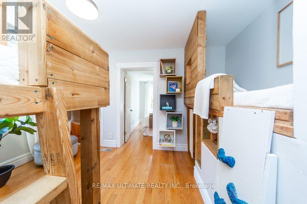 37 GOWAN AVENUE - Image 16