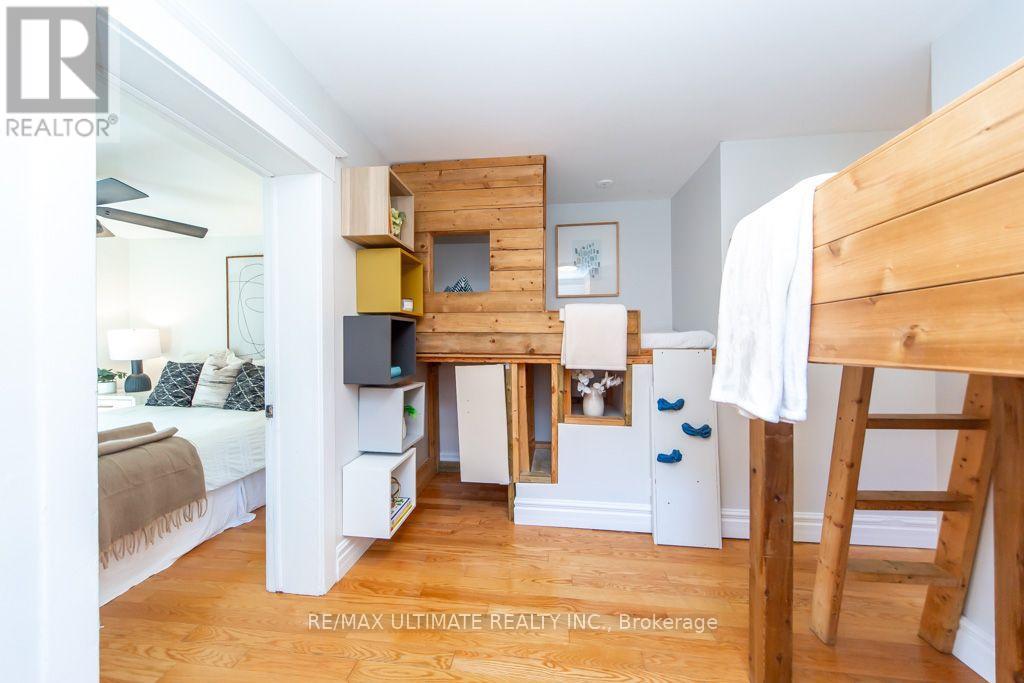 37 GOWAN AVENUE - 21