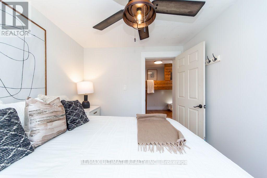 37 GOWAN AVENUE - 25