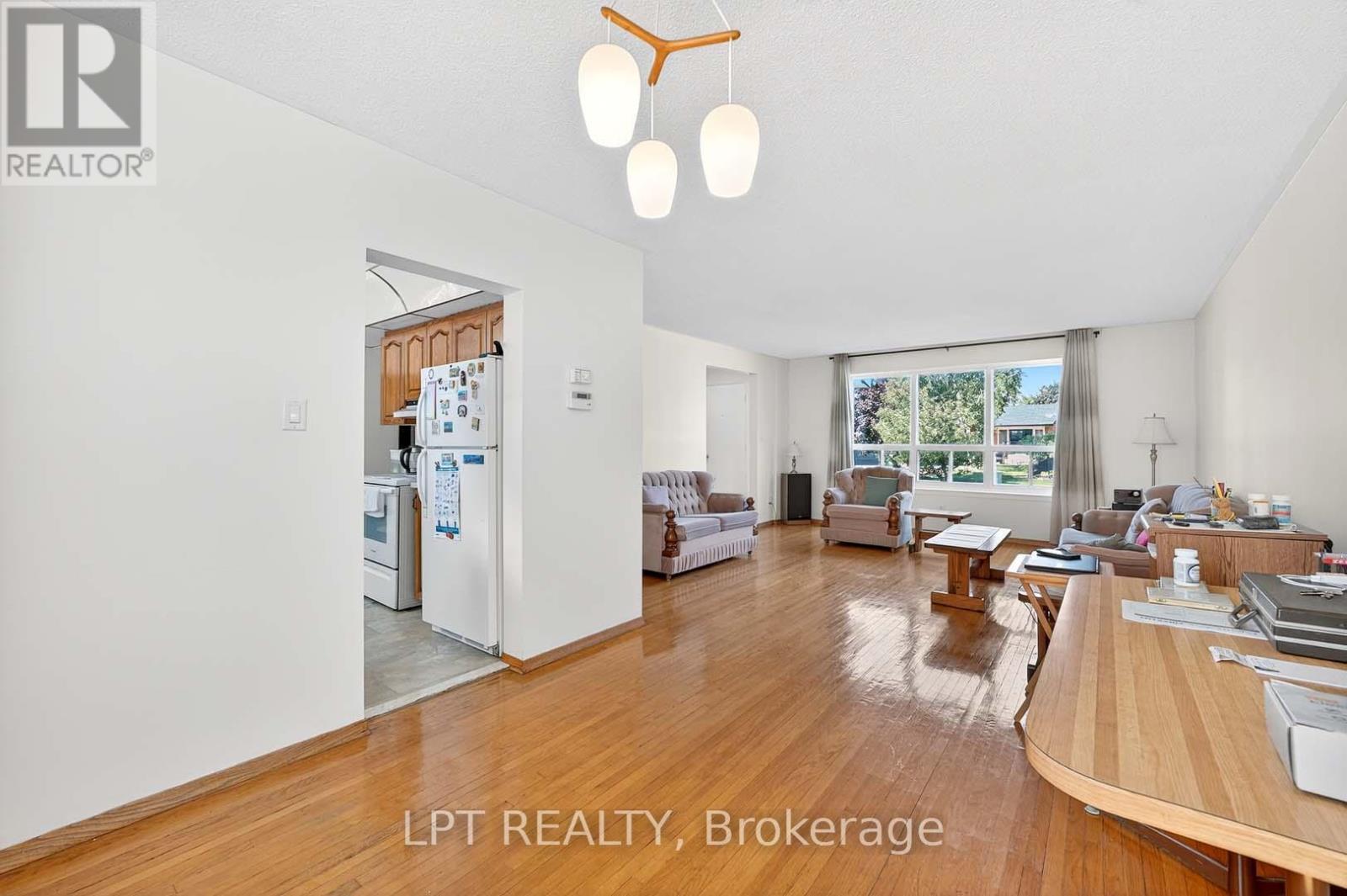 49 KENTISH CRESCENT - Image 8