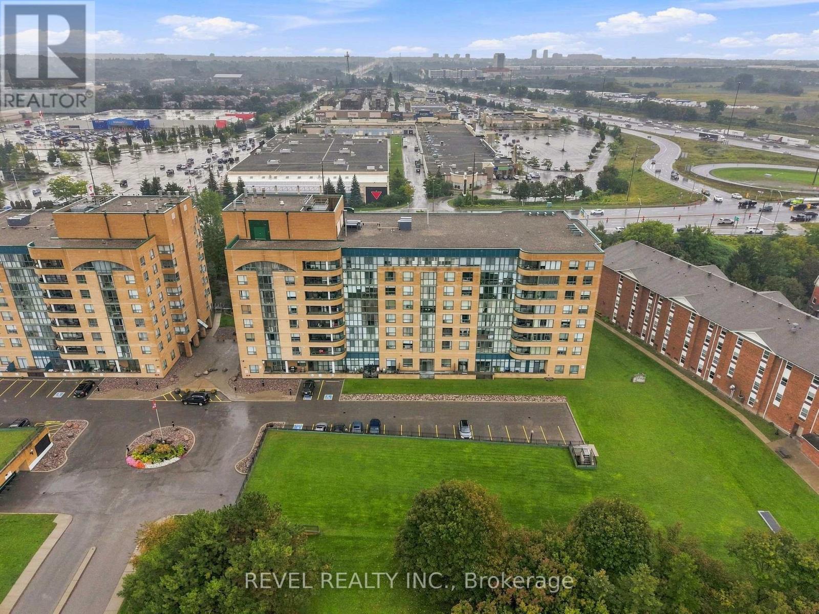 306 - 1655 PICKERING PARKWAY, Pickering (Village East) — photo 2