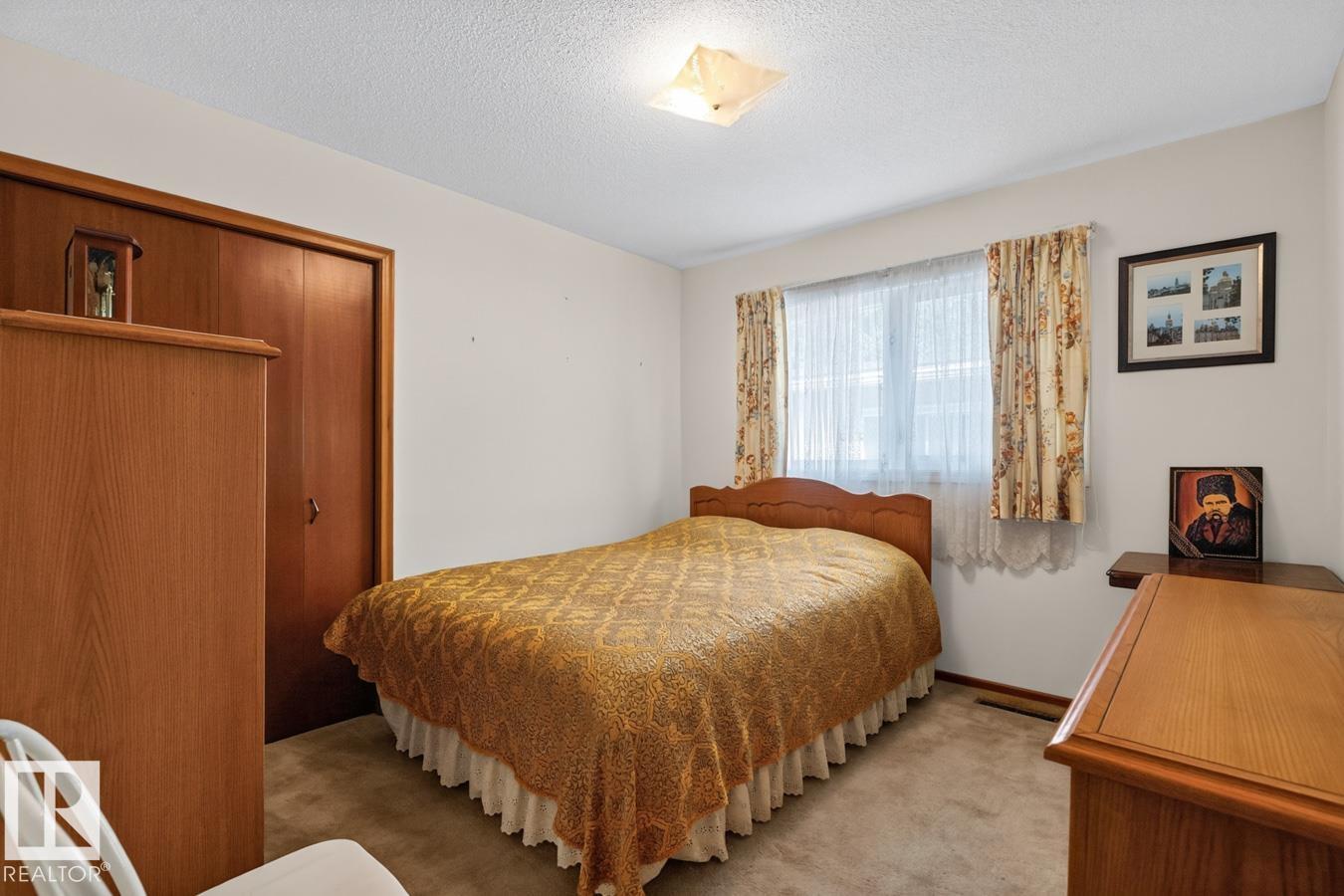 12211 85 ST NW - 20