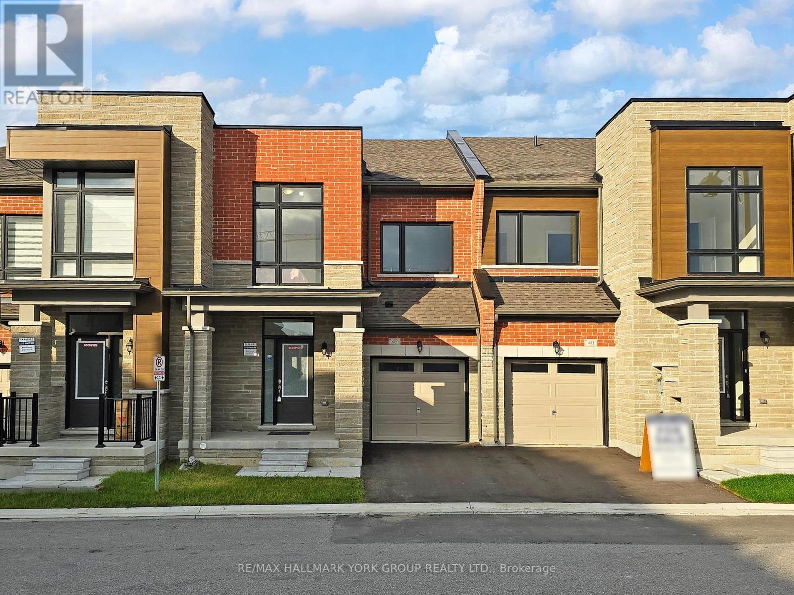 42 BLICK CRESCENT - 1