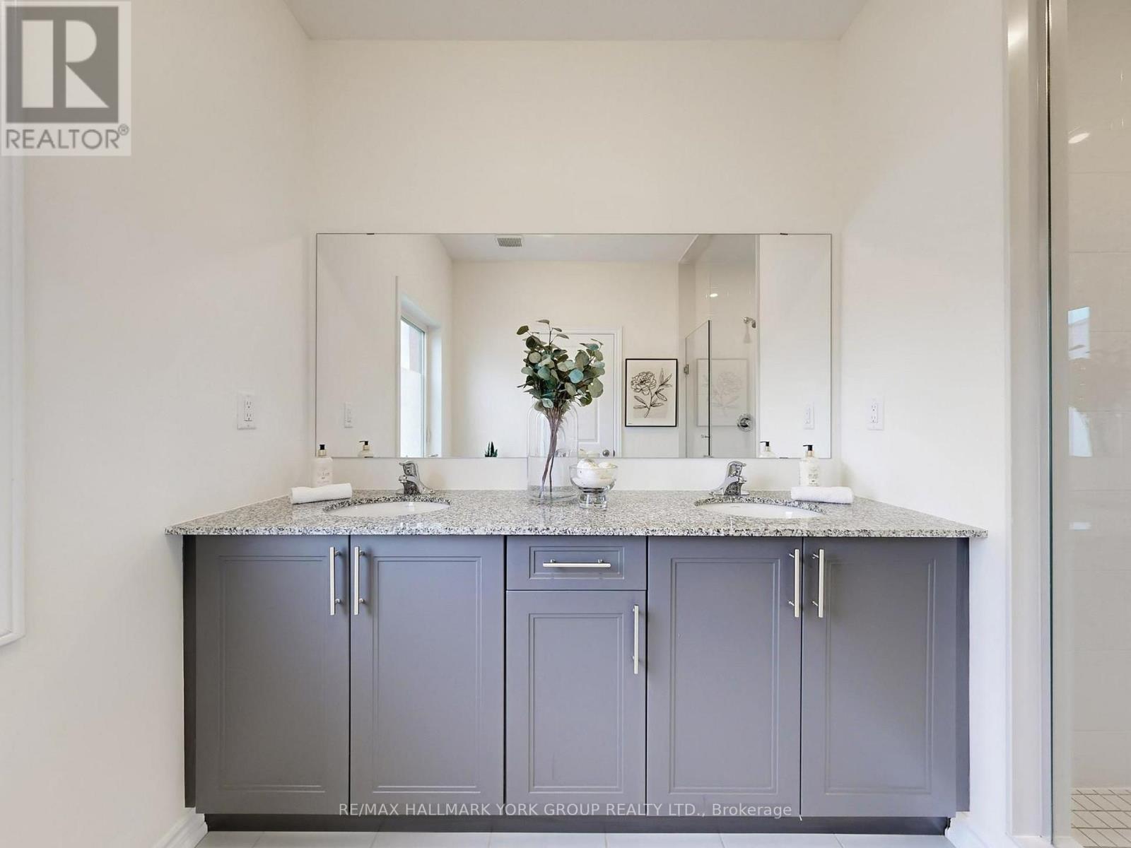 42 BLICK CRESCENT - 22