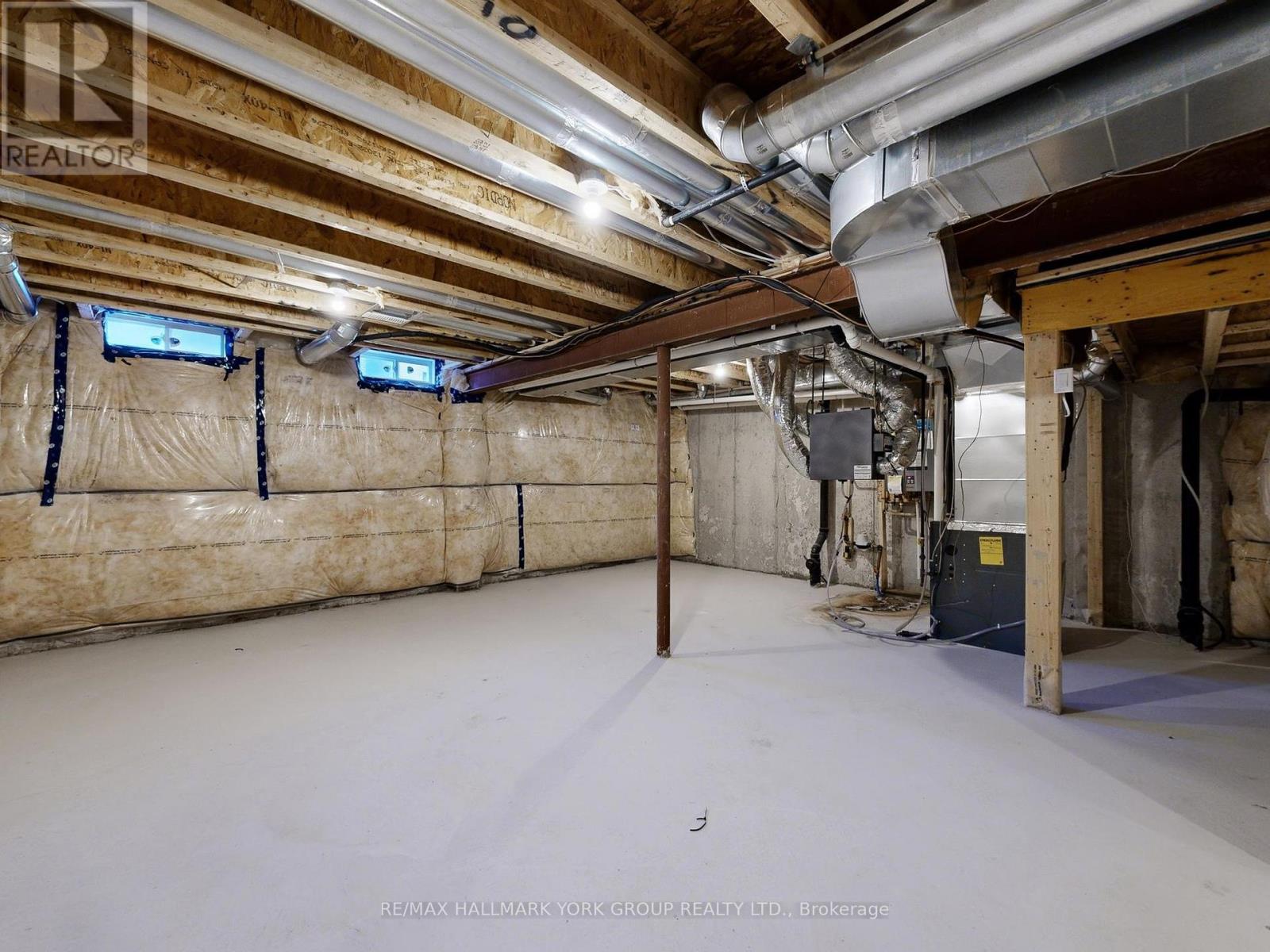 42 BLICK CRESCENT - Image 34
