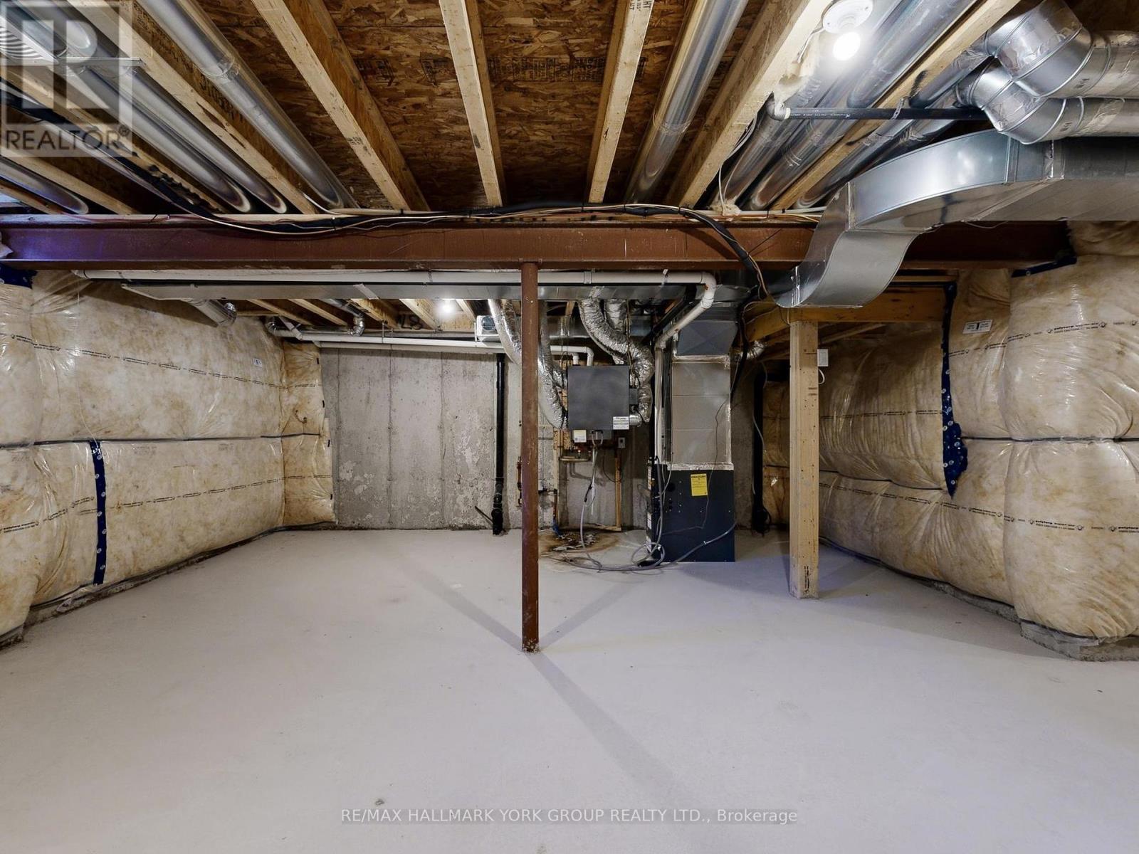 42 BLICK CRESCENT - Image 35