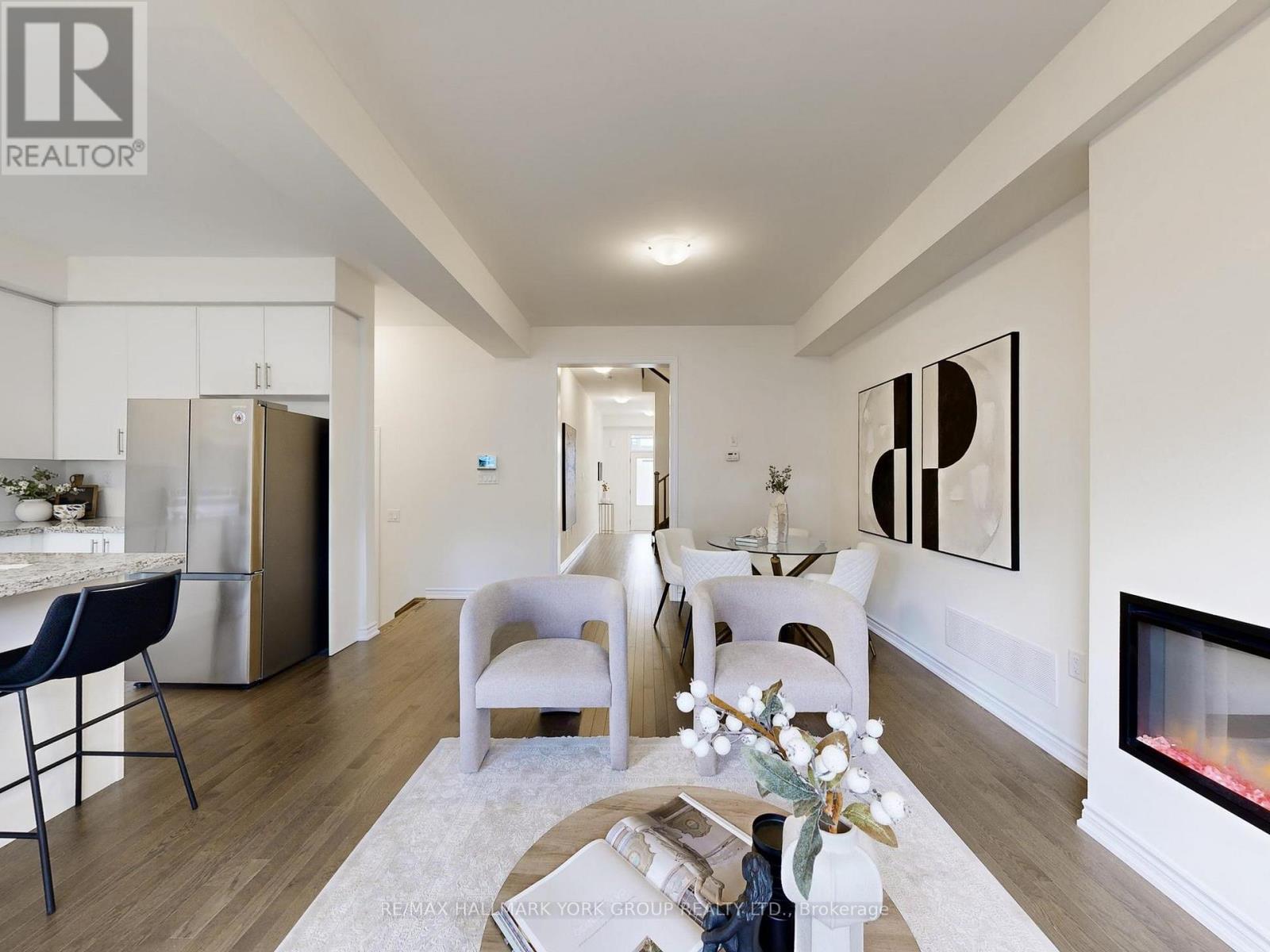 42 BLICK CRESCENT - 7