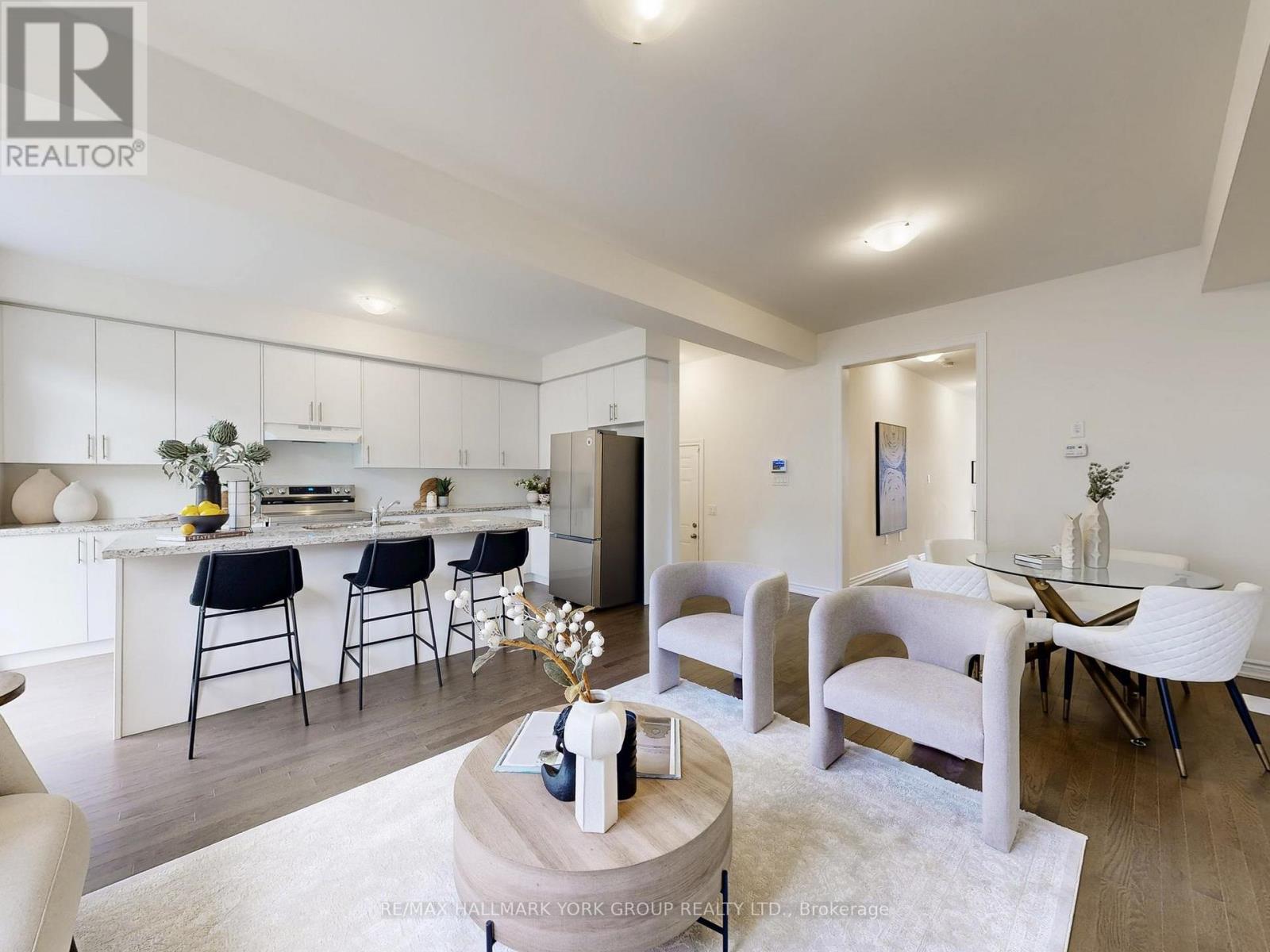 42 BLICK CRESCENT - 8