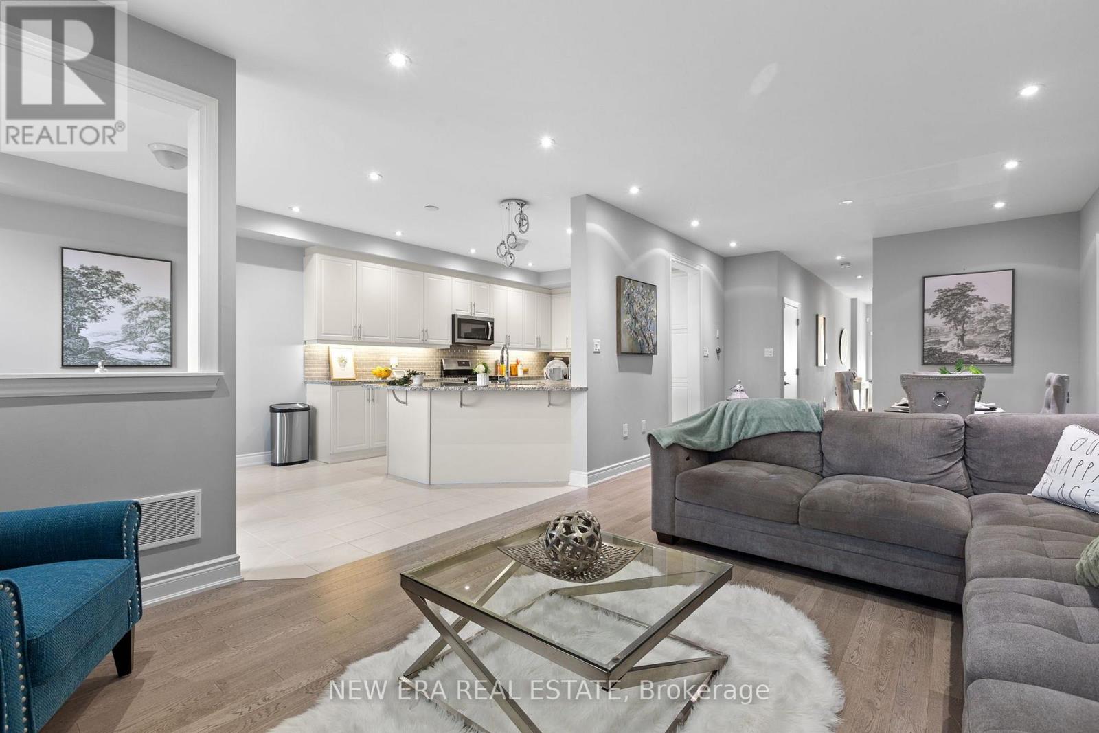 124 WALKER BOULEVARD - Image 11