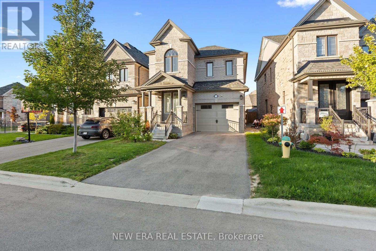 124 WALKER BOULEVARD - 2