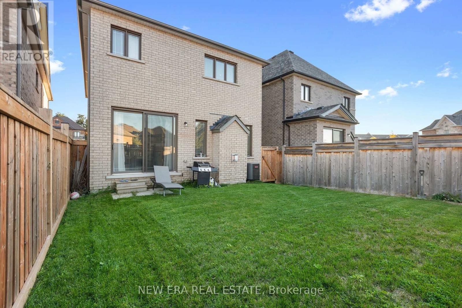 124 WALKER BOULEVARD - 42