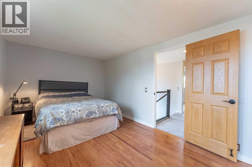 40 Fonda Crescent SE - 13
