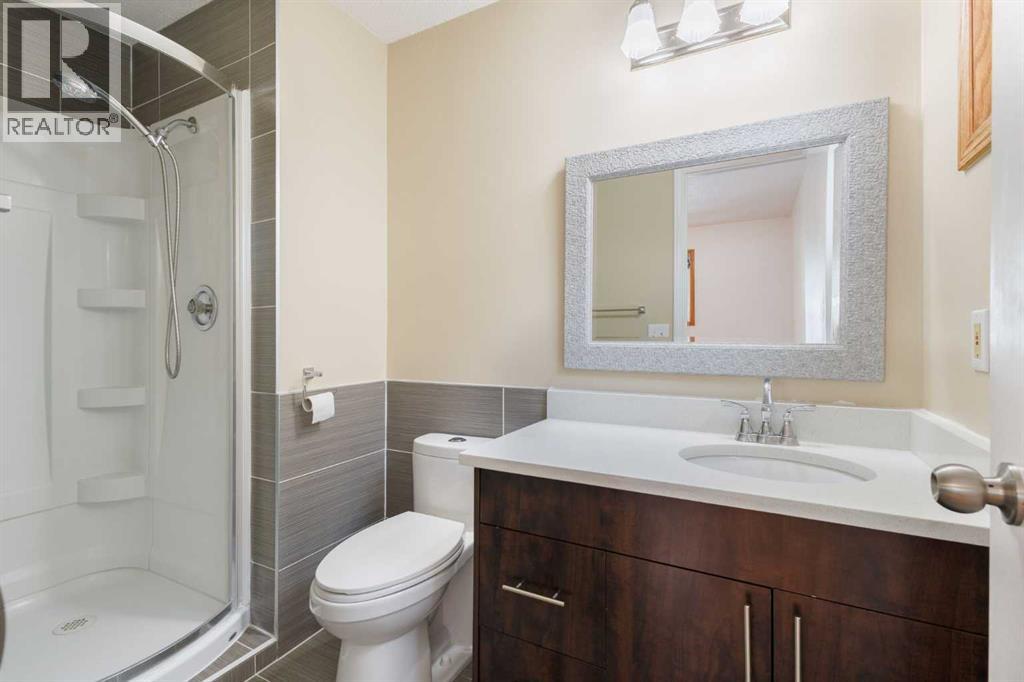1312 48 Avenue NW - 20