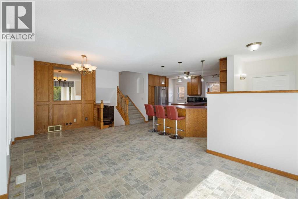 1312 48 Avenue NW - 11