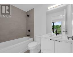 623 - 185 Dunlop Street E, Barrie, ON L4M0L7 Photo 13