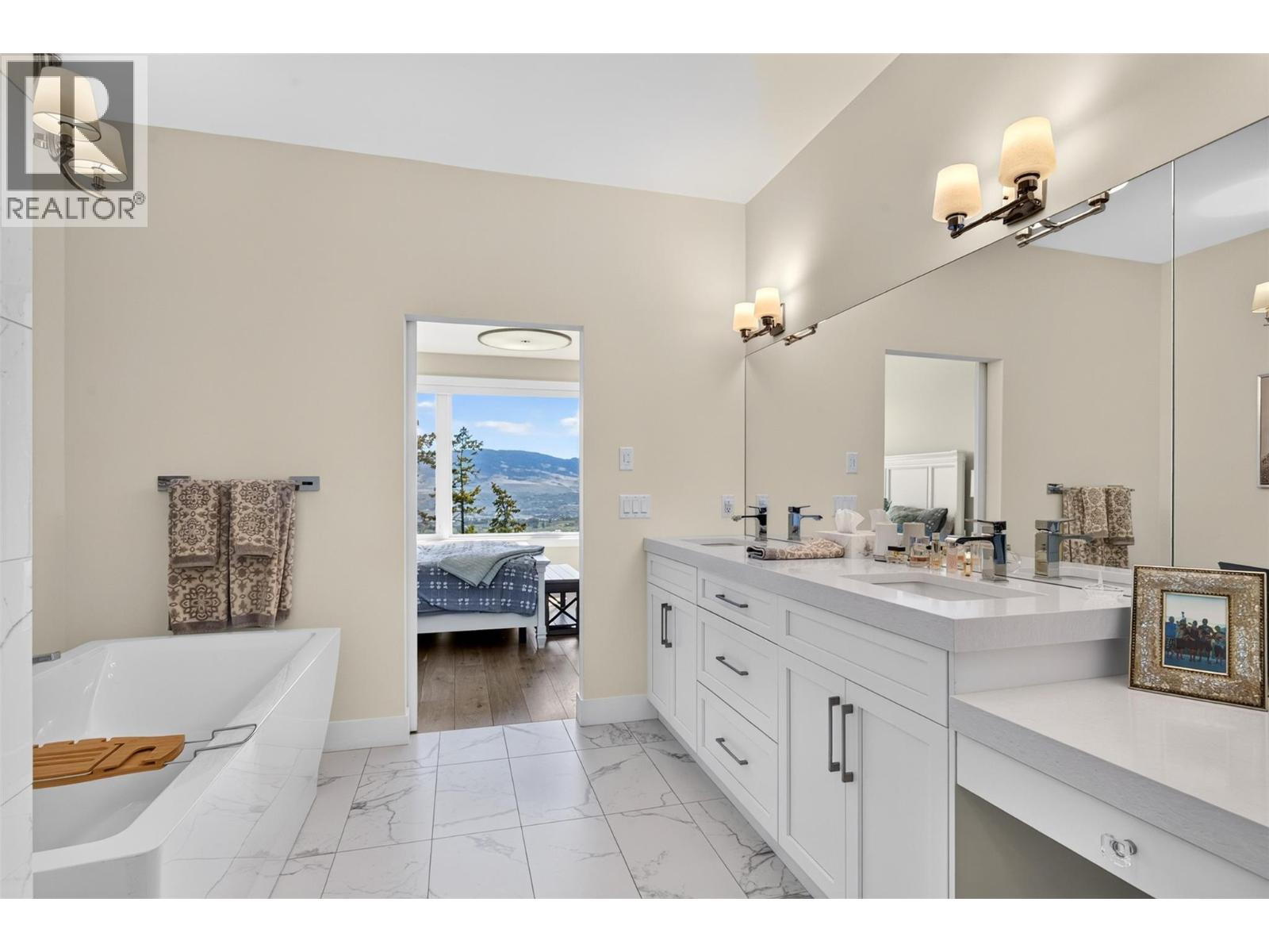 184 Summer Wood Drive, Kelowna