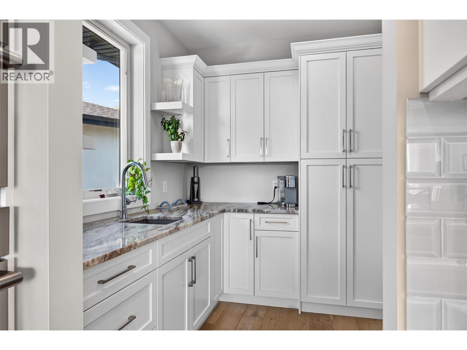 184 Summer Wood Drive, Kelowna