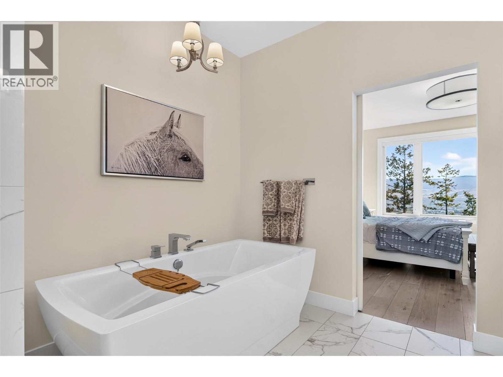 184 Summer Wood Drive, Kelowna