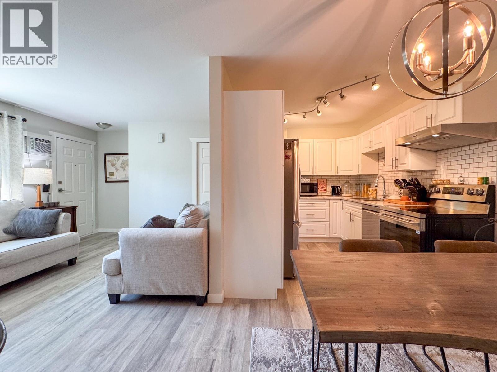 #213 1047 Middleton Way - 11