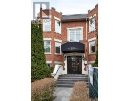 Bathroom - 2d - 319 Lonsdale Road, Toronto, ON M4X1X3 Photo 6