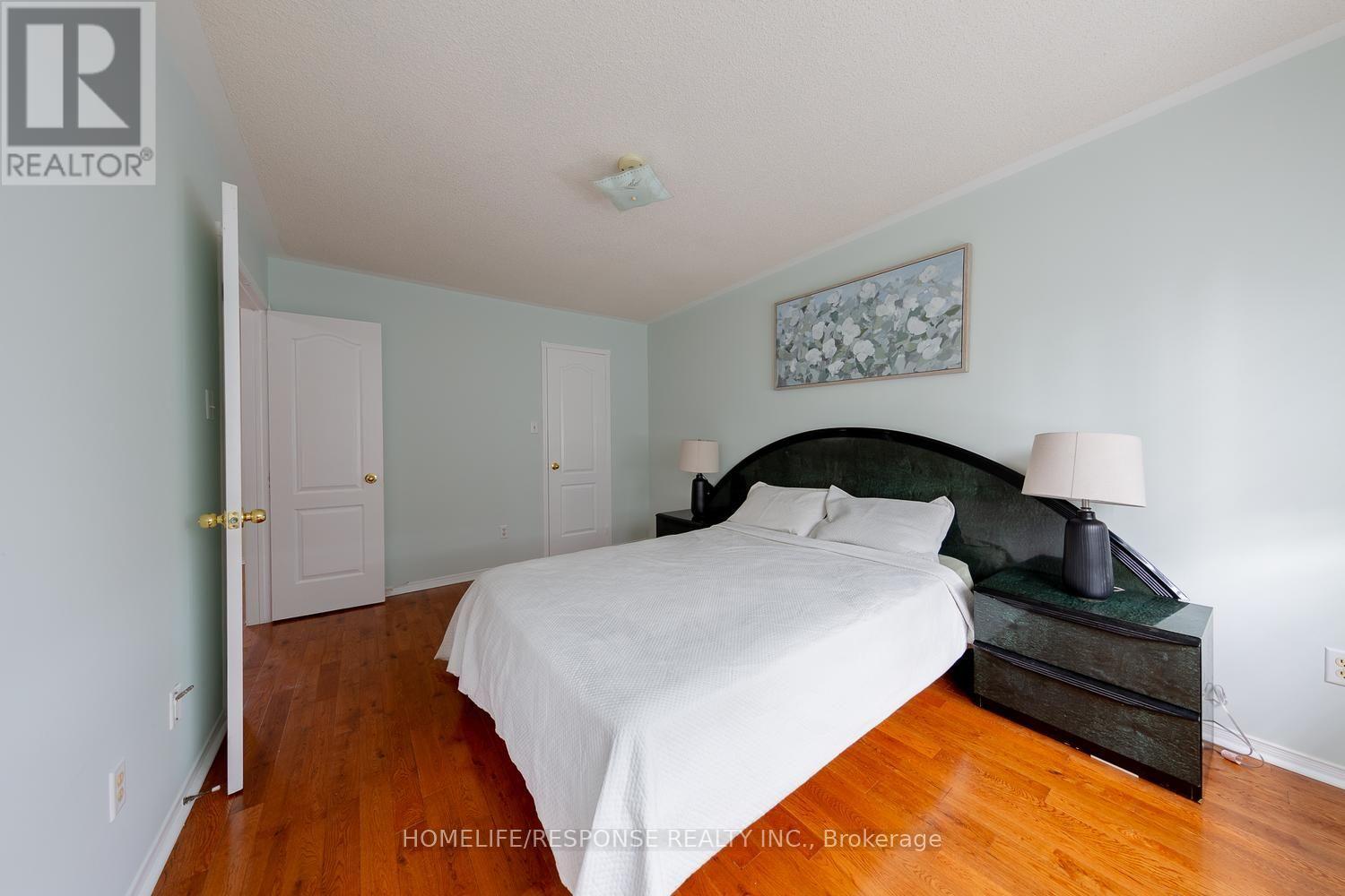 #25 450 BRISTOL ROAD E - 25