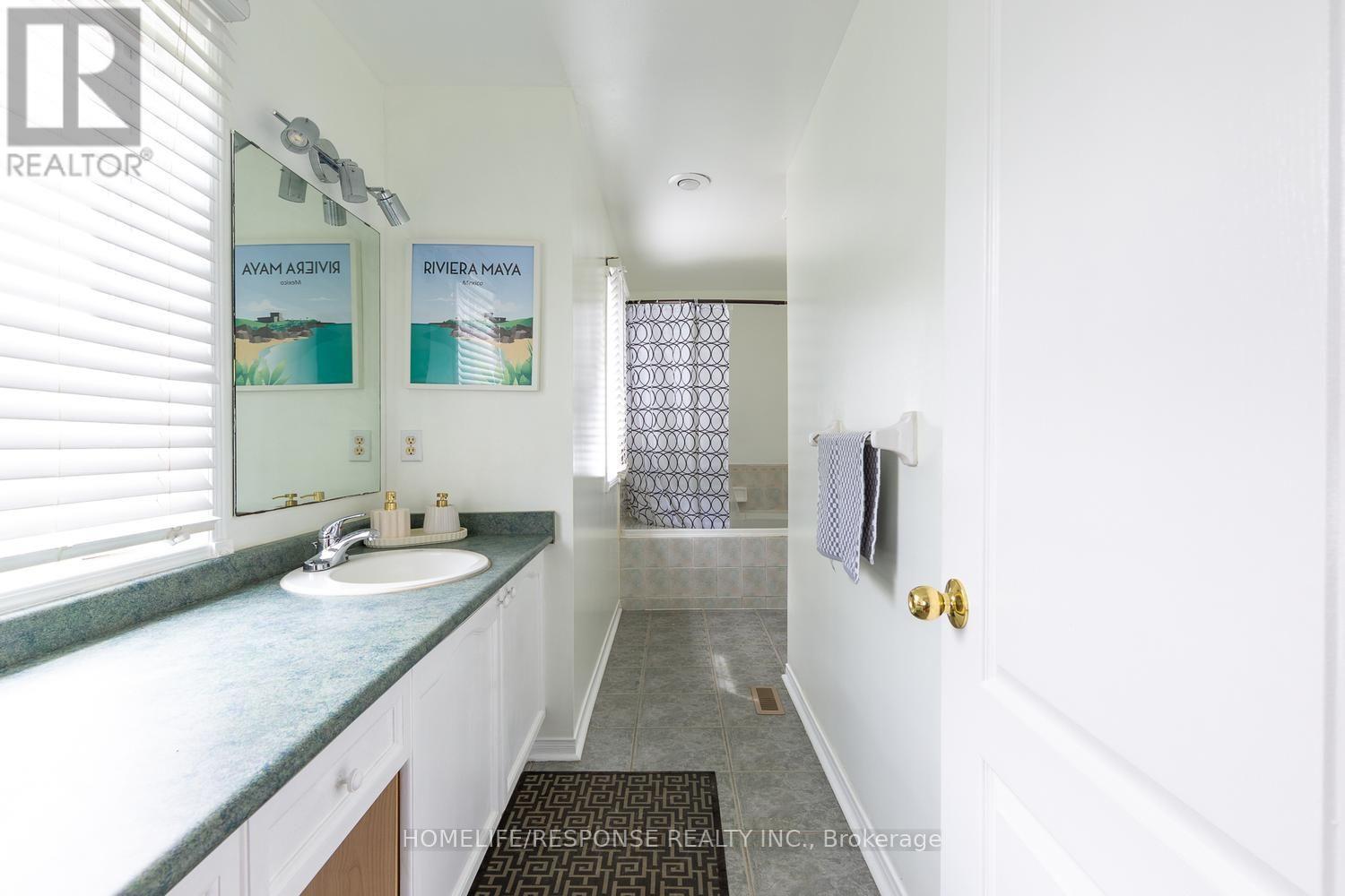 #25 450 BRISTOL ROAD E - 26