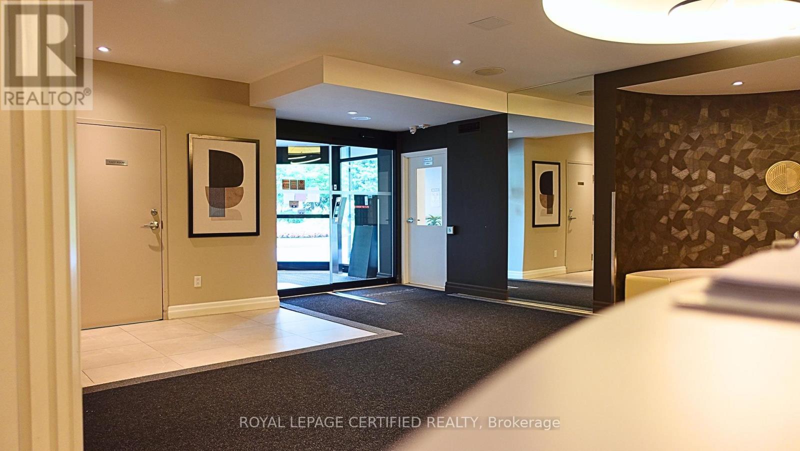 #1806 550 WEBB DRIVE - Image 30