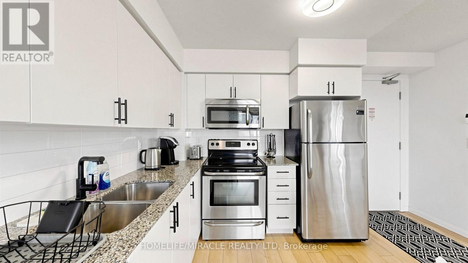 #407 800 LAWRENCE AVENUE W - 11