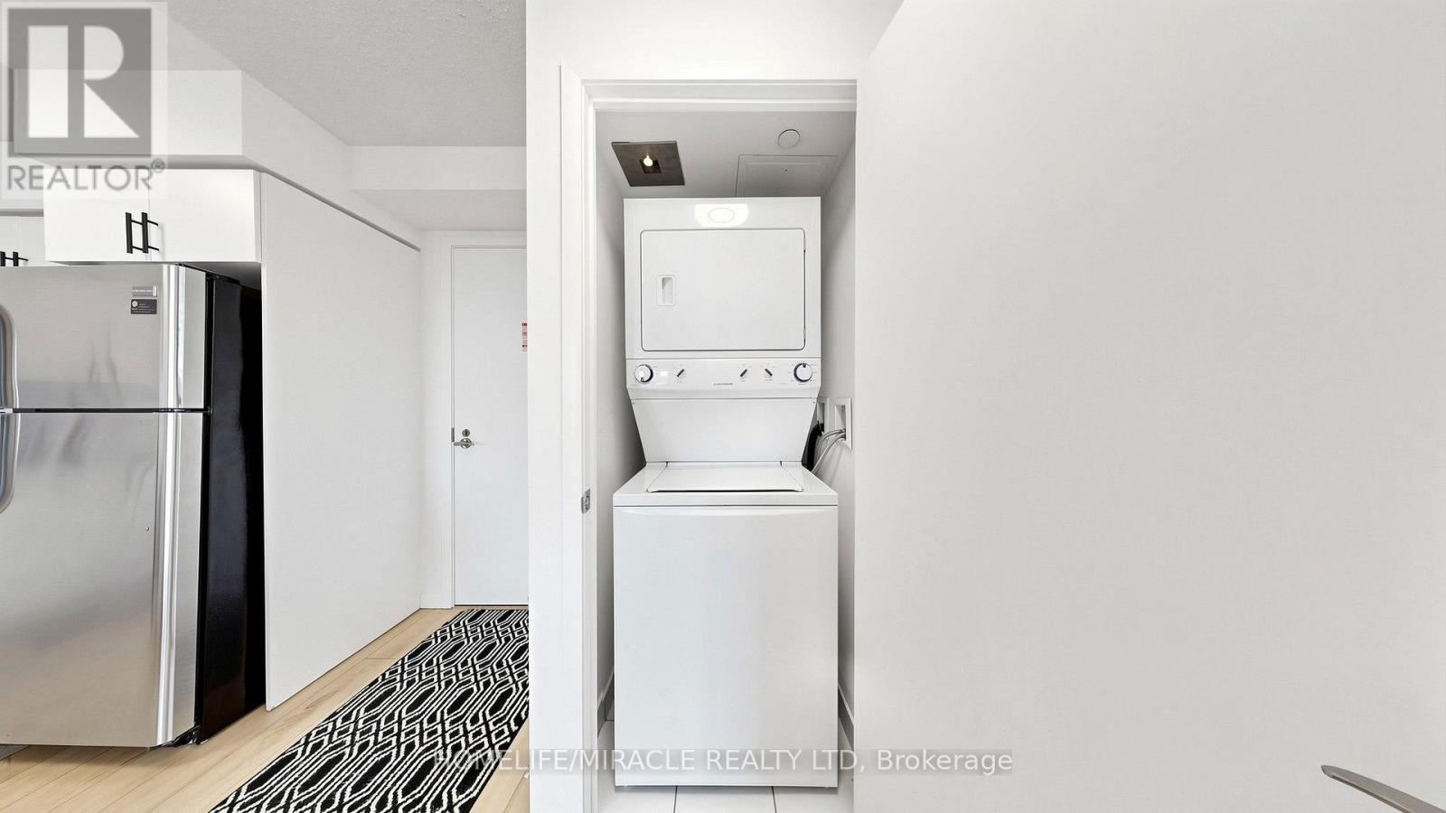 #407 800 LAWRENCE AVENUE W - Image 18