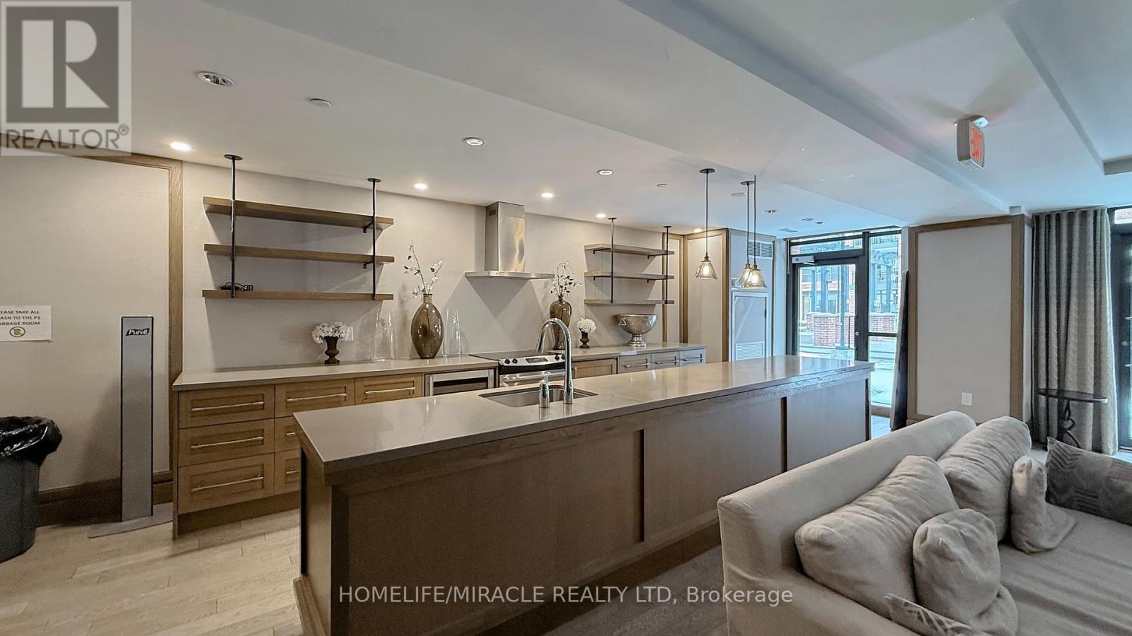 #407 800 LAWRENCE AVENUE W - 27