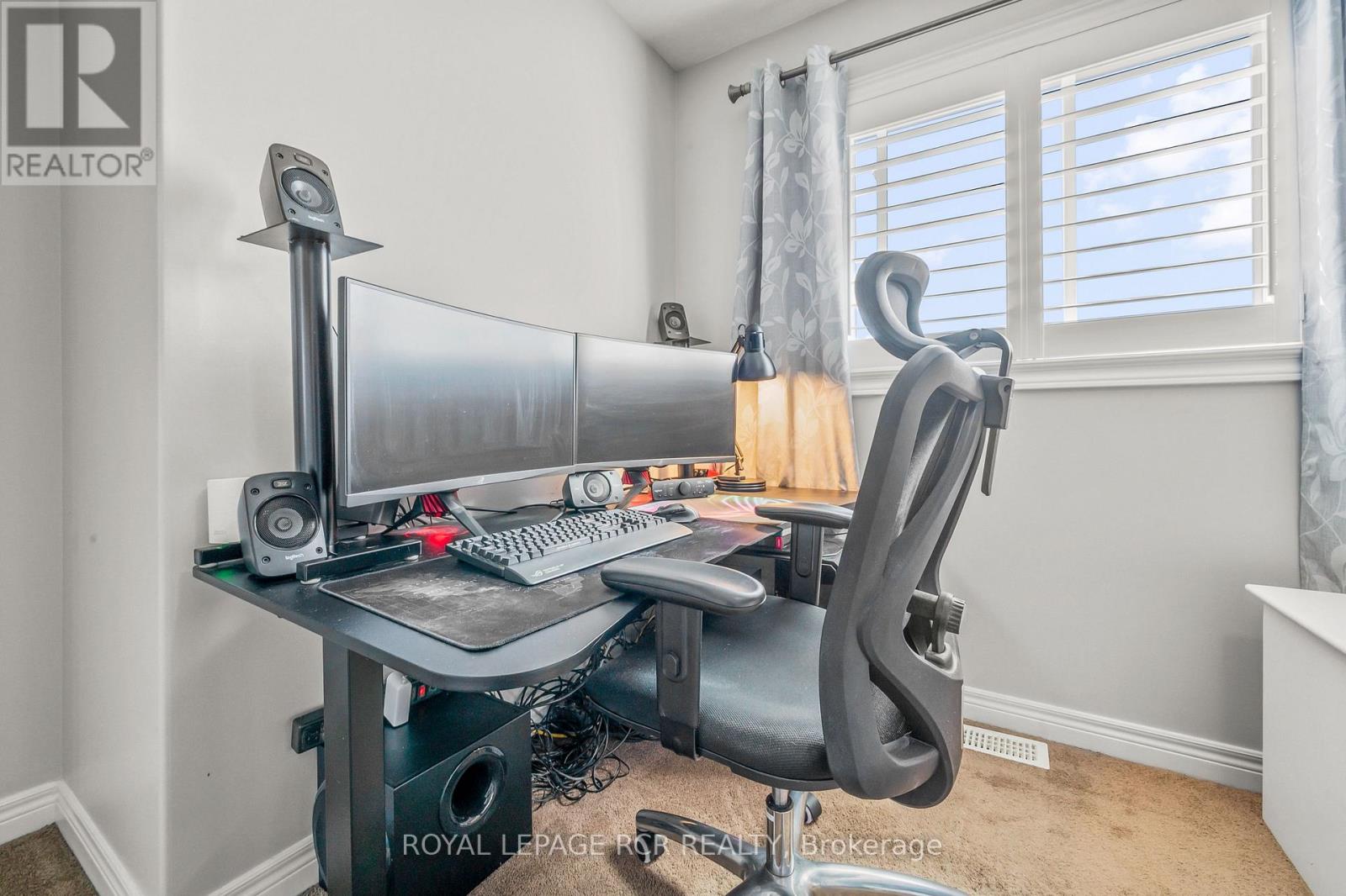 85 LAVERTY CRESCENT - 27
