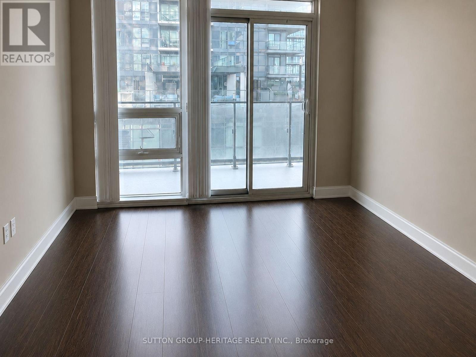 #907 2212 LAKE SHORE BOULEVARD W - Image 10