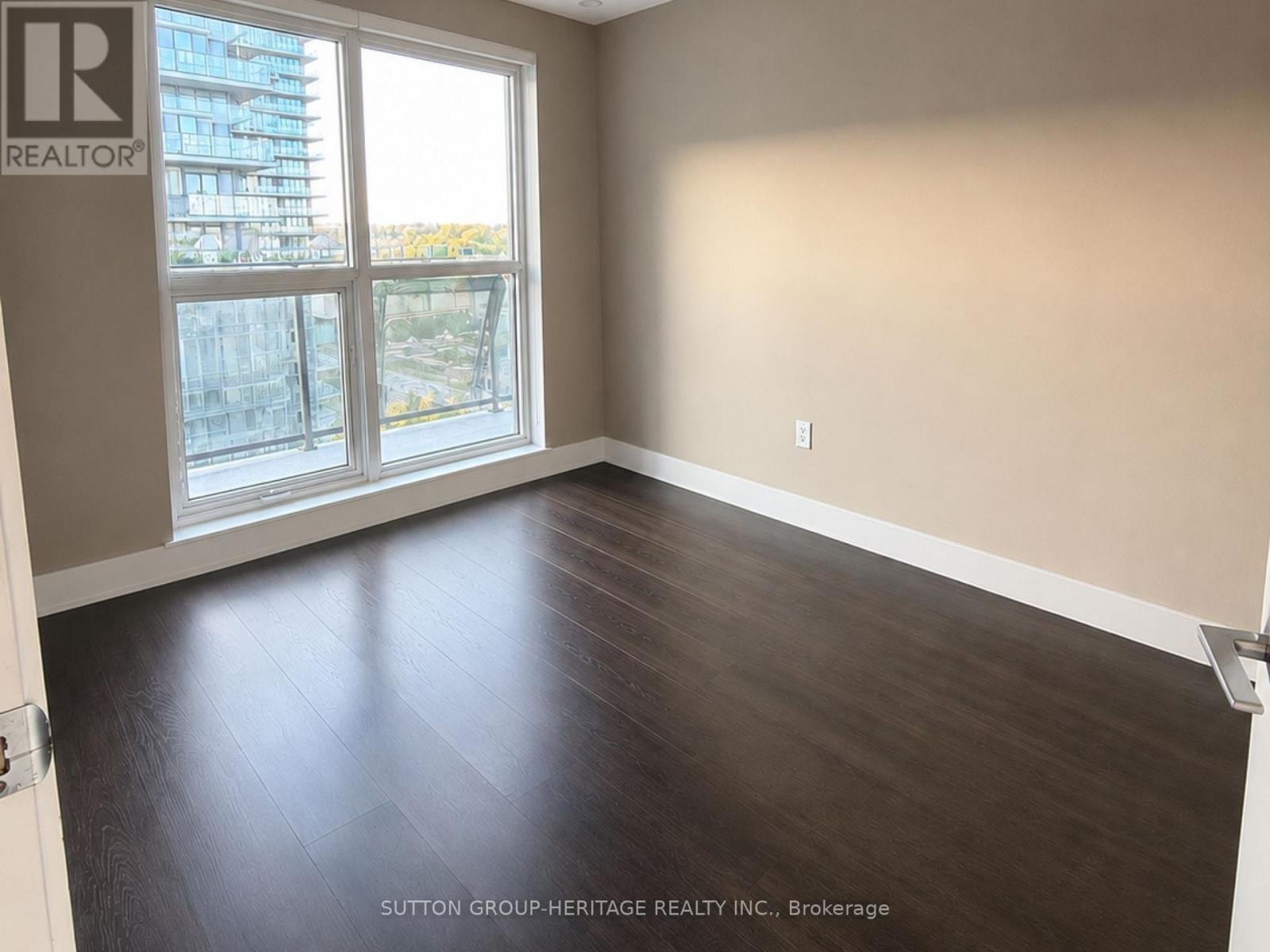 #907 2212 LAKE SHORE BOULEVARD W - Image 11