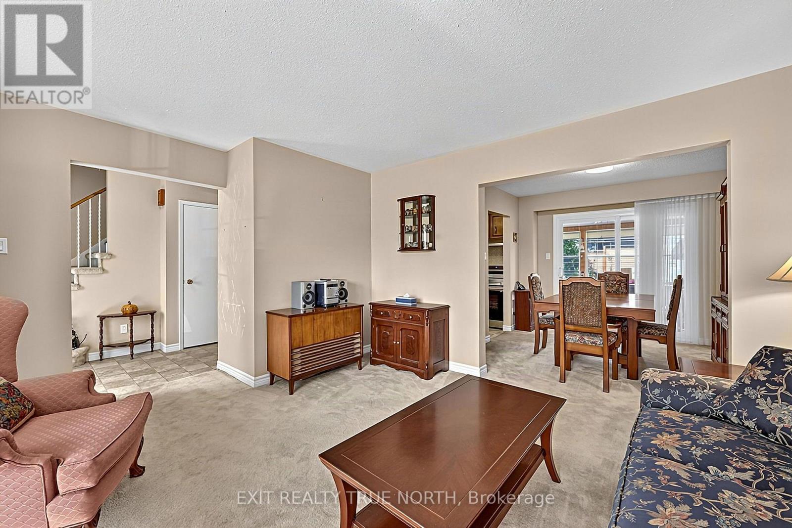 2661 HOMELANDS DRIVE - 7