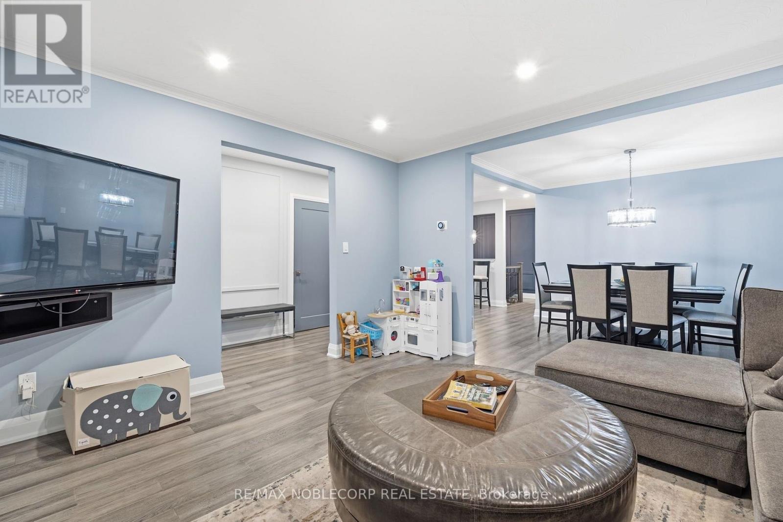 34 RIDGEMOUNT ROAD - Image 13