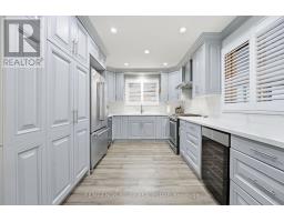 34 Ridgemount Road, Toronto, ON M9P1C5 Photo 17