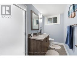 34 Ridgemount Road, Toronto, ON M9P1C5 Photo 37