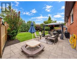 34 Ridgemount Road, Toronto, ON M9P1C5 Photo 43