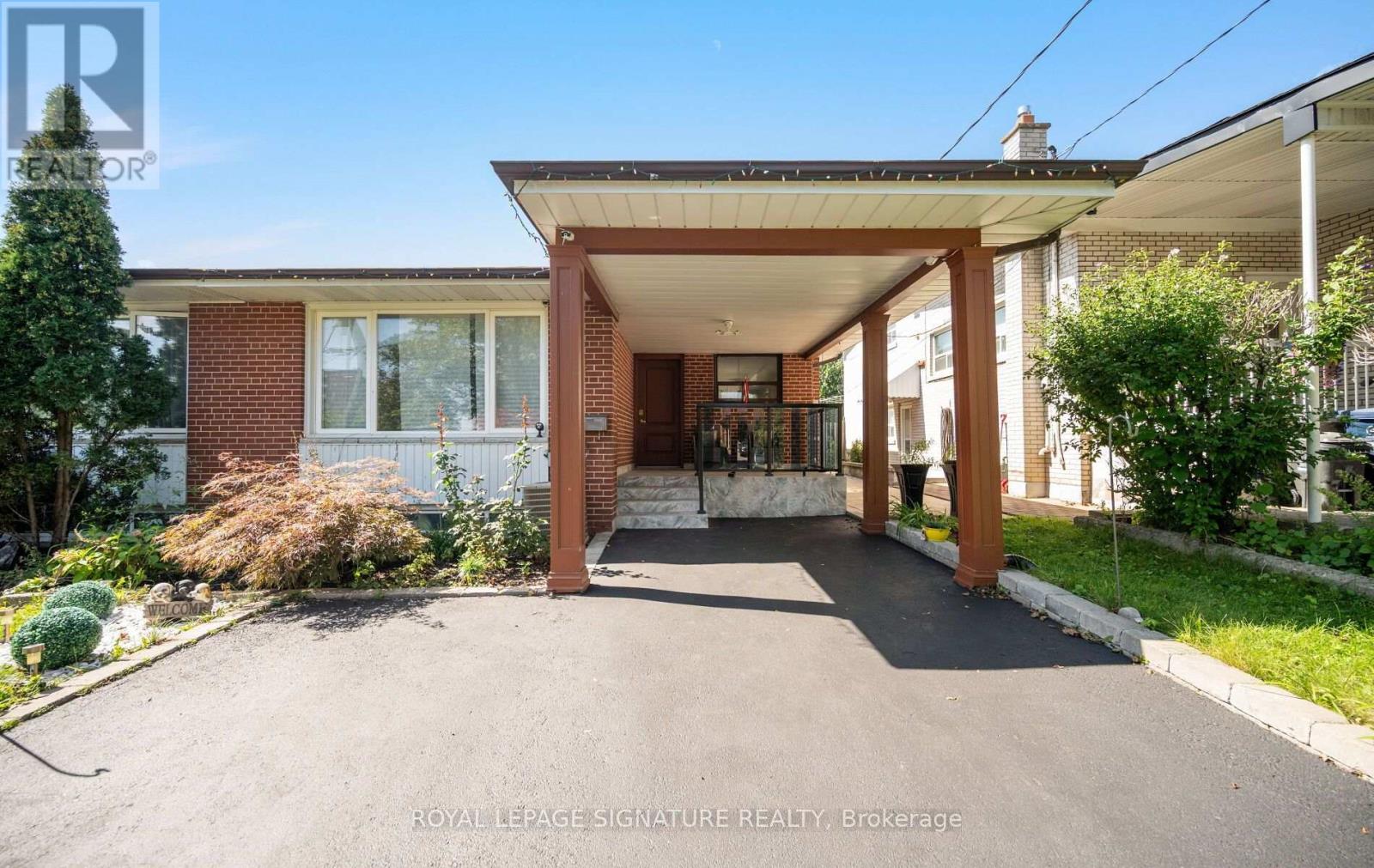 14 DIXINGTON CRESCENT - 2