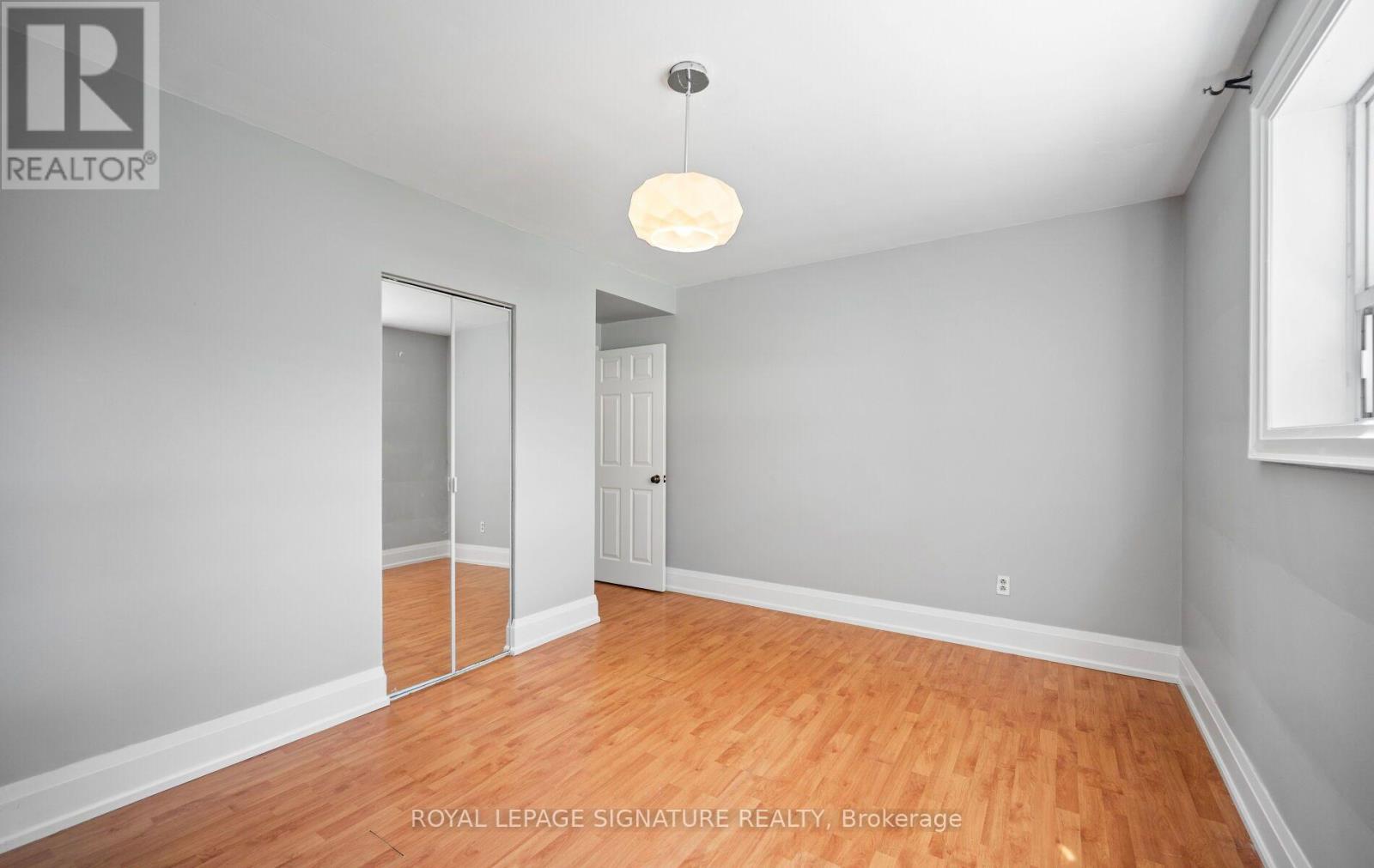 14 DIXINGTON CRESCENT - 21