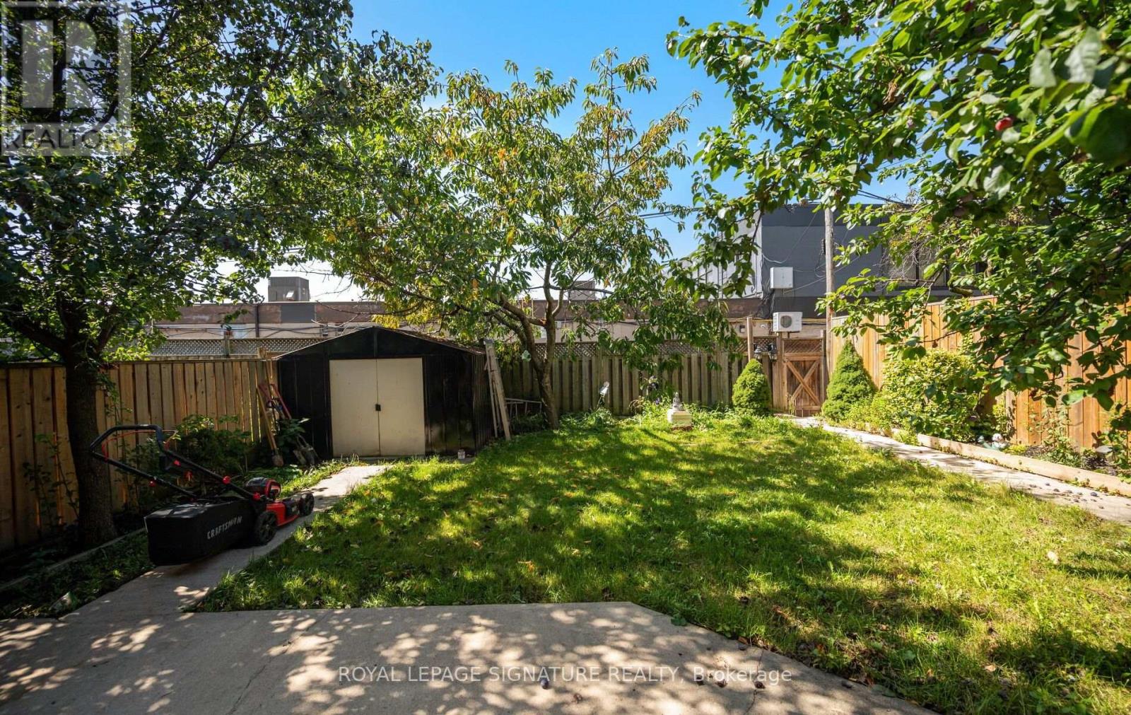 14 DIXINGTON CRESCENT - 30