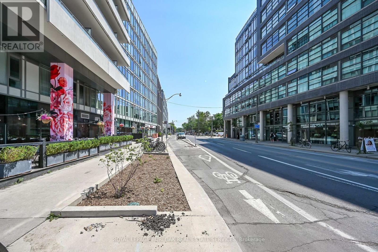 #902 1201 DUNDAS STREET E - 27