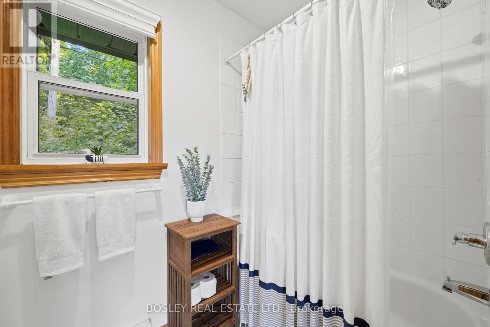1143 RIGNALLS ROAD E - Image 29