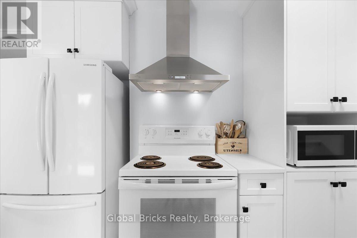42291 John Wise Line, Central Elgin, ON photo 9