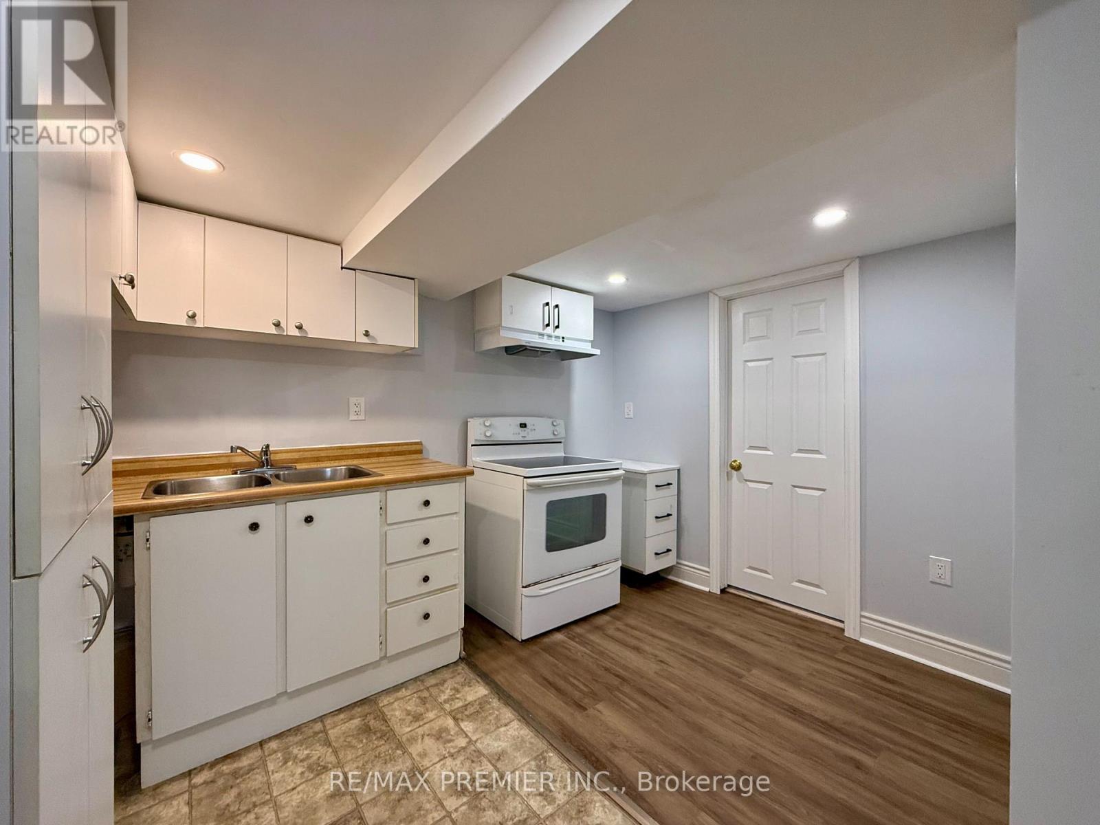 LOWER - 288 SCOTT STREET, St. Catharines (Fairview) — photo 9