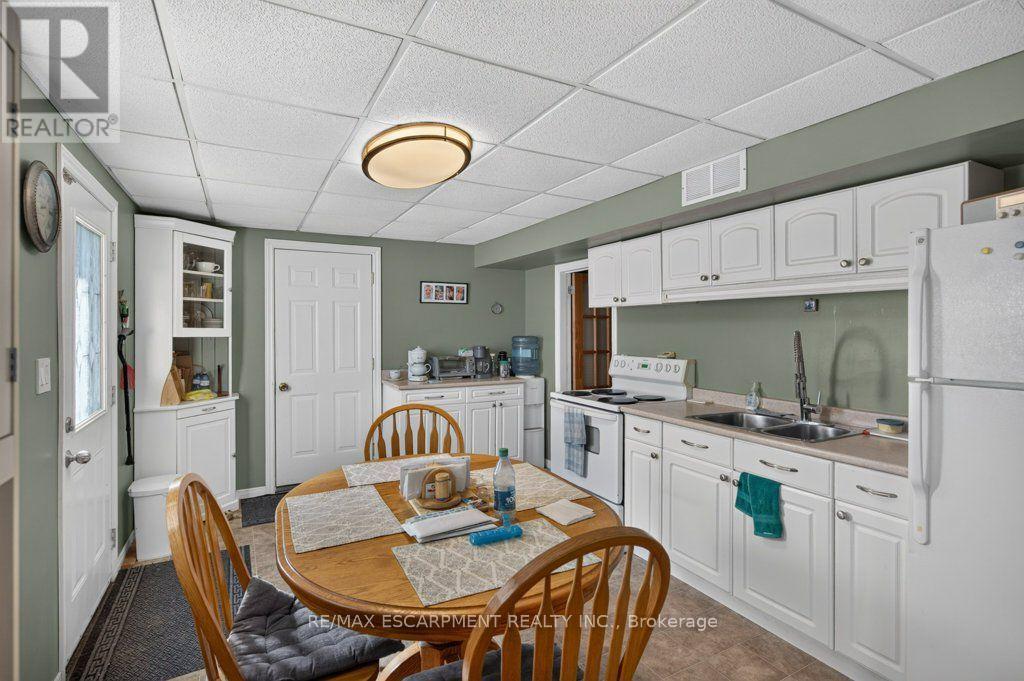 4 ERIE AVENUE S, Haldimand — photo 9