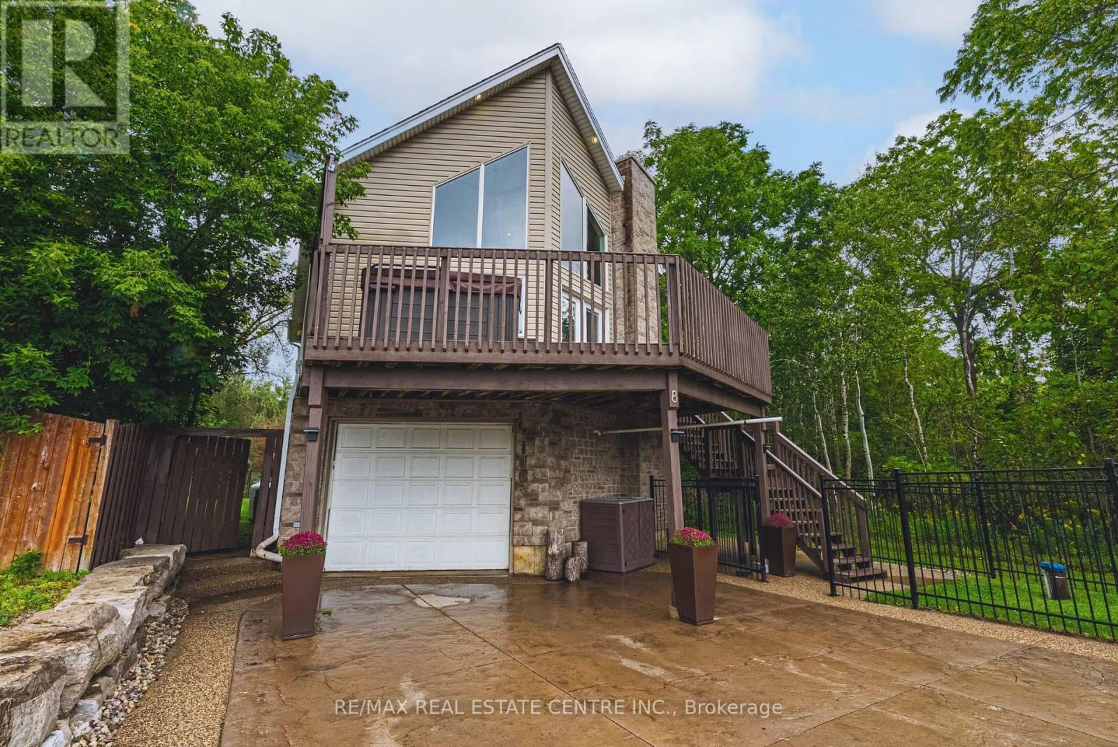 8 LAKE ROAD, Puslinch (Puslinch Lake Settlement Areas) — photo 2